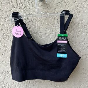 NWT BALI BLACK BRALETTE Seamless Comfort Pullover Bra Adjustable Straps LARGE